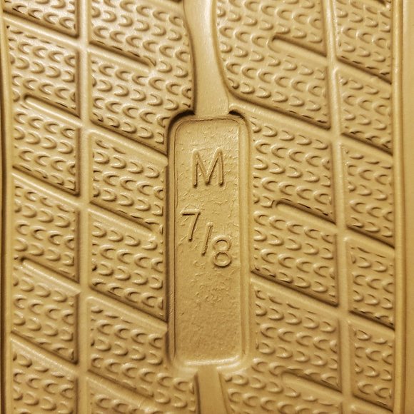 INC INTERNATIONAL CONCEPTS METALLIC SLIDE SLIPPERS - Picture 5 of 6